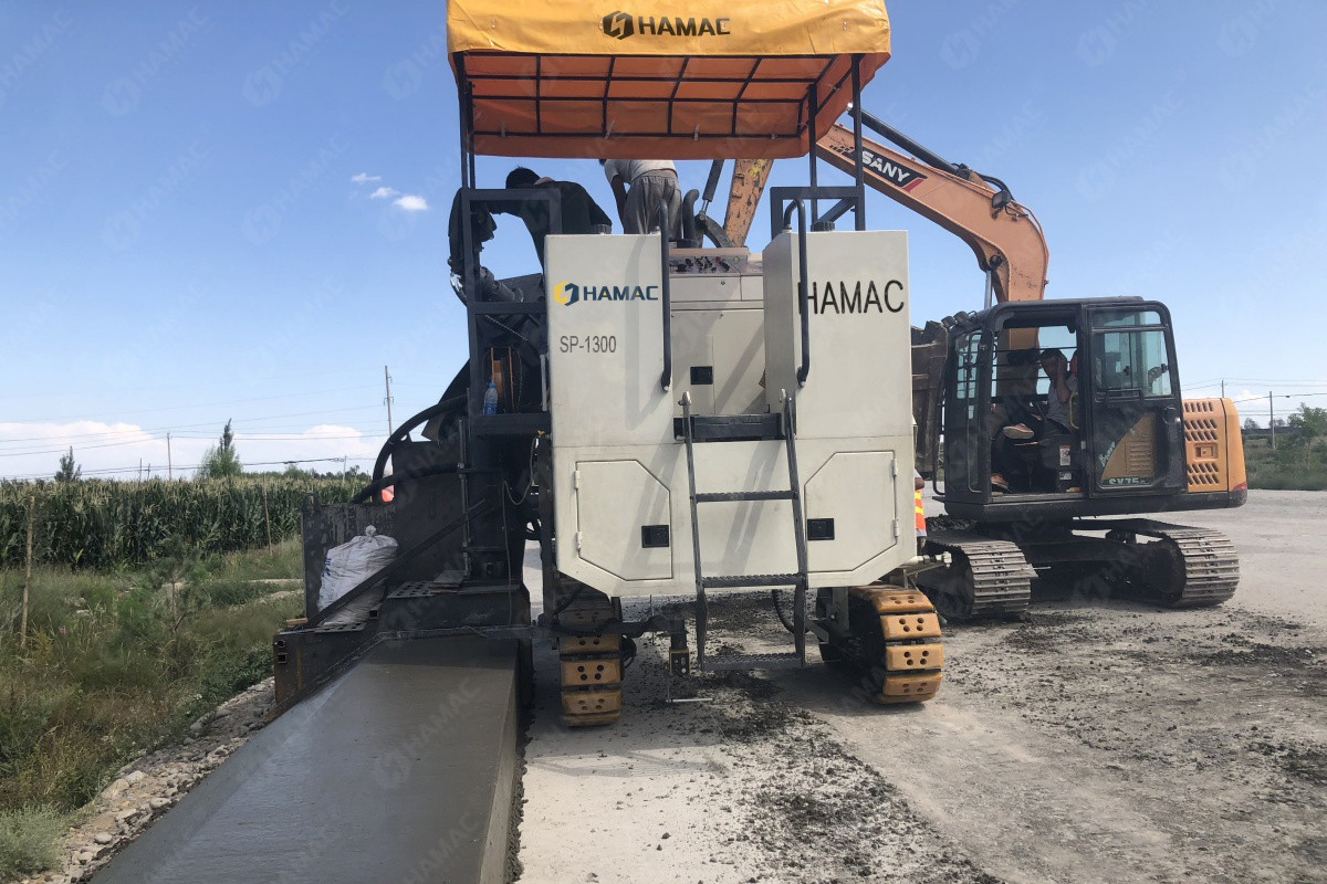 HAMAC concrete machinery working on site