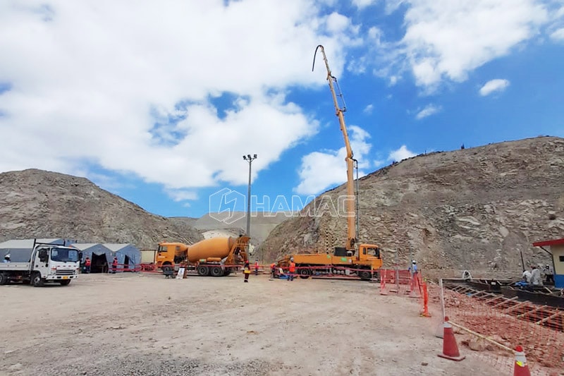 30m concrete boom pump in Arequipa, Peru photo
