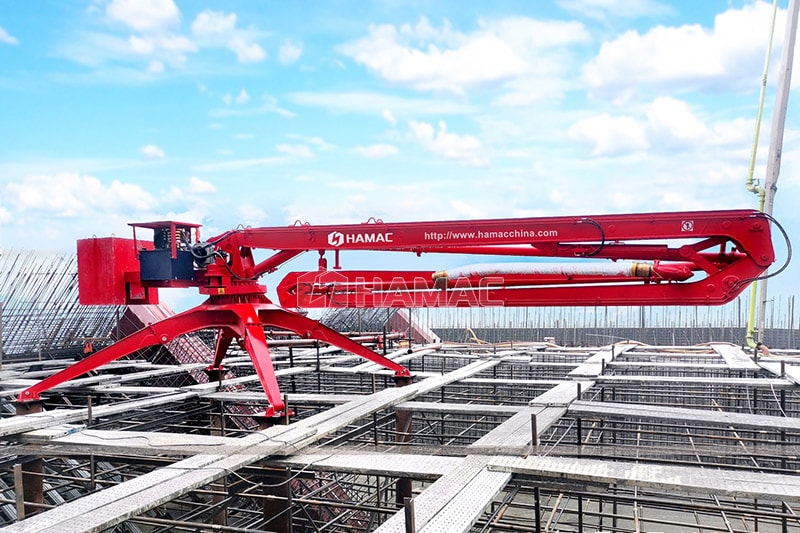 Lubrication and monitoring system in concrete mixer photo