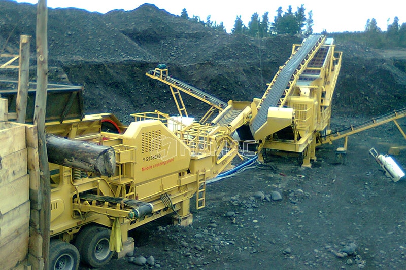 100-120tph mobile crushing and screening plant in Chile photo
