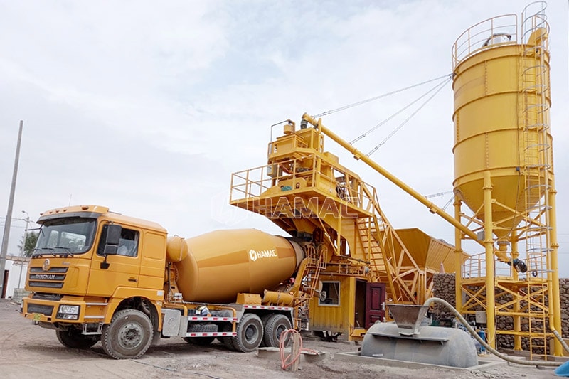 YHZS35 Mobile Concrete Batching Plant Works In Arequipa, Peru photo