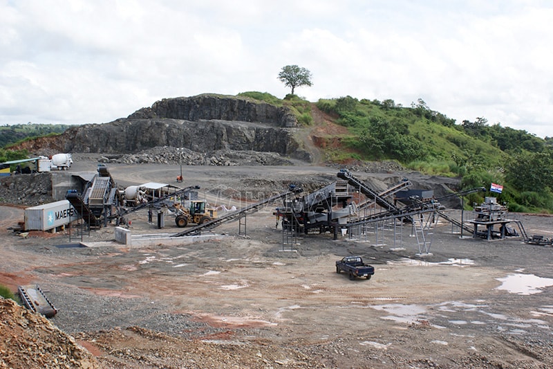Artificial sand making production line photo