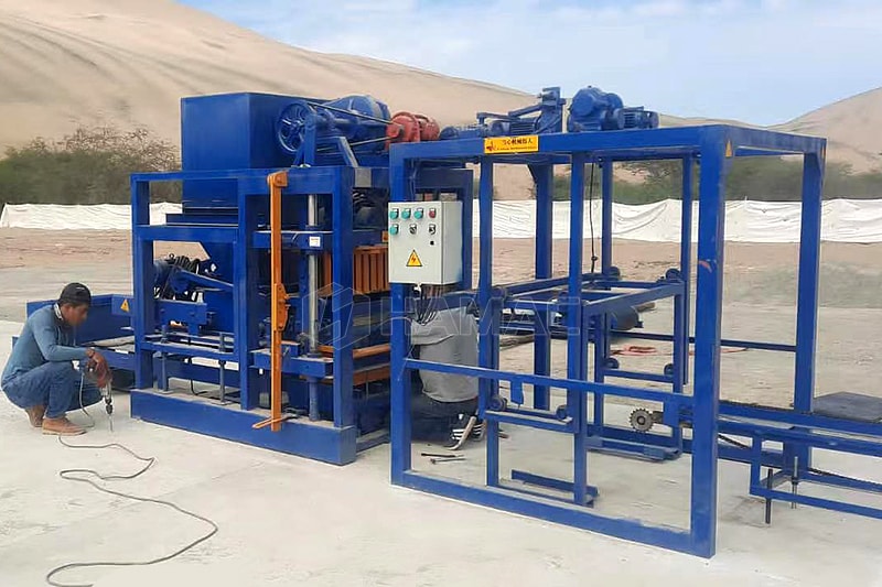 Flèche de distribution sur chenilles hydraulique