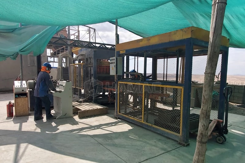 crawler hydraulic concrete placing boom
