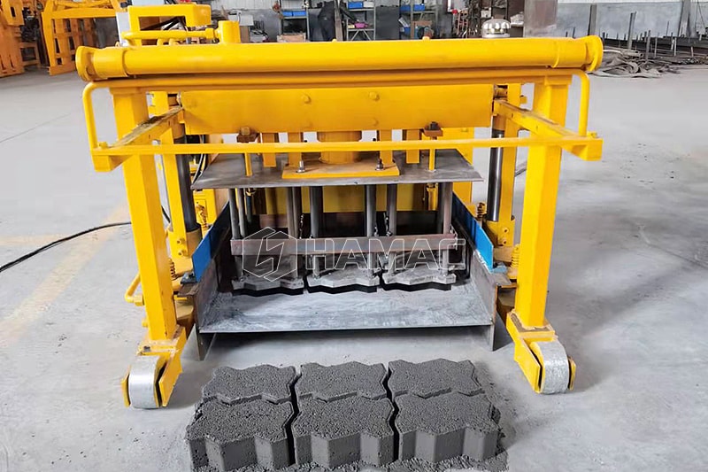 Concrete Block Production Line photo