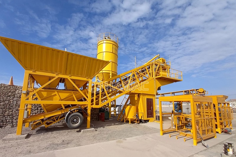 Mobile Concrete Batching Plant photo