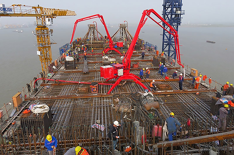 Spider Concrete Placing Boom photo