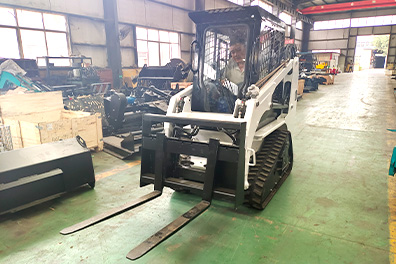 Diesel concrete mixer works together with trailer concrete pump