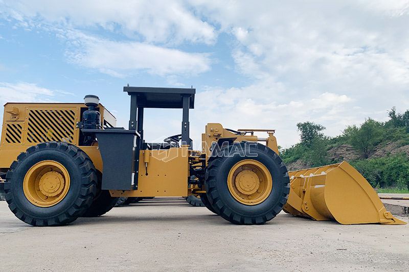 Mobile Crushing Circuit Supporting an Andean Road Project