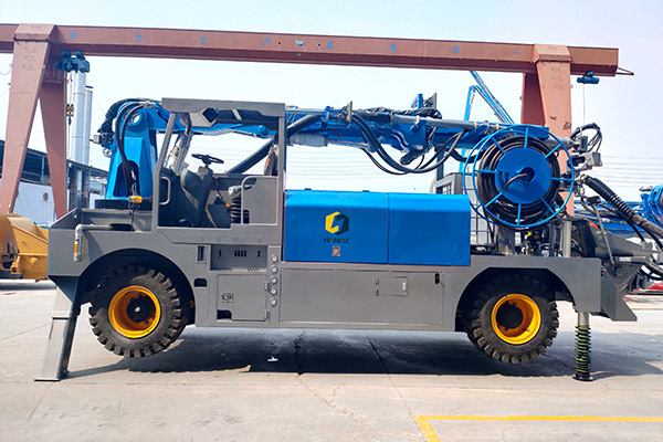 Characteristics and advantages of self load concrete mixer
