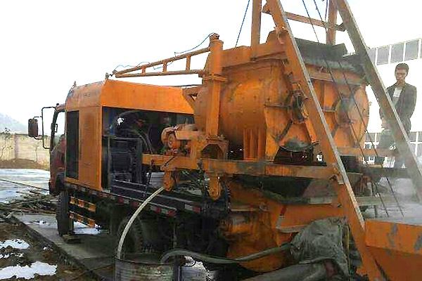 HAMAC concrete pump