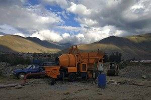 HBT15 Concrete Mixer With Pump in New Zealand photo