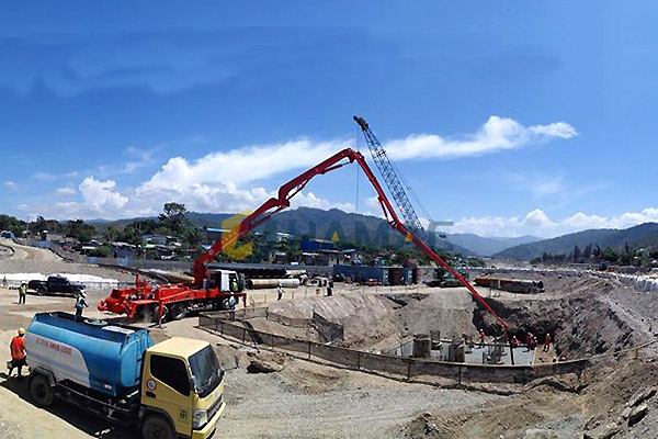 Crawler Concrete Boom Pump