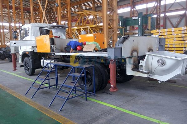 HAMAC Máy rải bê tông trượt Applied tại Pakistan Highway dự án