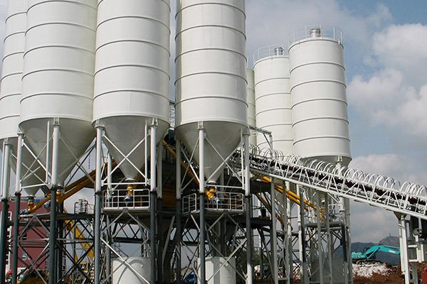 Belt Conveyor type Concrete Batching Plant photo