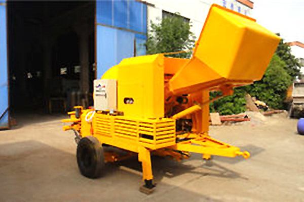 Private House Diesel Concrete Pump And Mixer 15m³/h Hydraulic Cylinder Legs