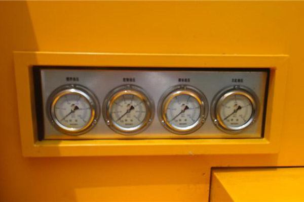 QT8-15 máquina de blocos automática na Rússia