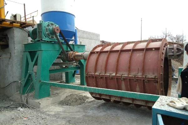 Bomba de concreto sobre orugas