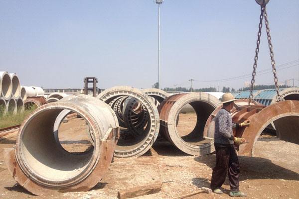Horizontal type Concrete Pipe Production Line photo