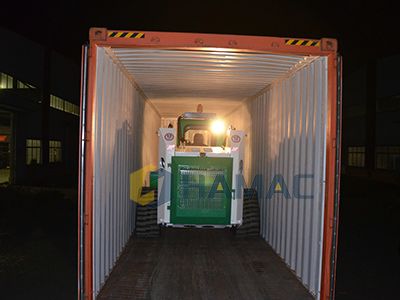 Minicargador de ts125 de orugas entregado a sudeste asiático photo