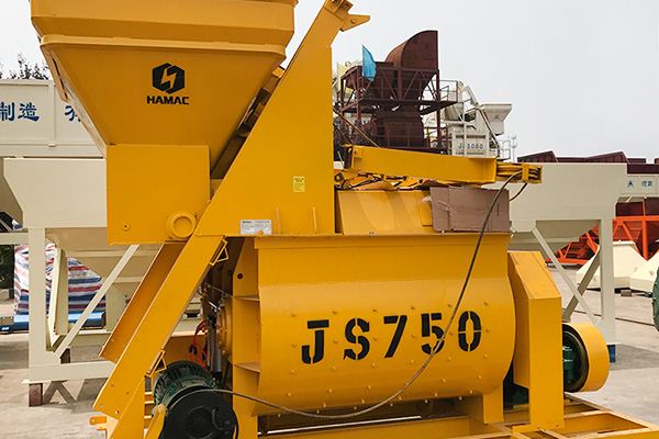 Centrale automatique de fabrication de blocs QT6-15