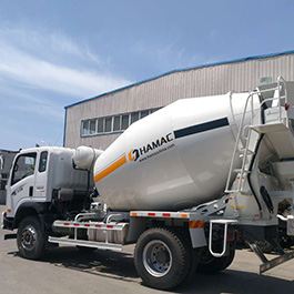 Hai xe trộn bê tông 6 m³ được giao tới Nam Mỹ ảnh