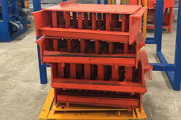 Characteristics and advantages of self load concrete mixer photo