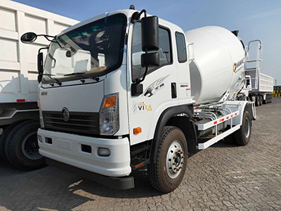mobile concrete placing boom