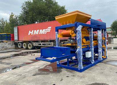 crawler hydraulic concrete placing boom