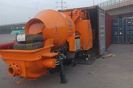 boom pump truck photo