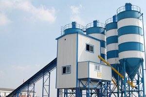 mobile concrete batch plant photo