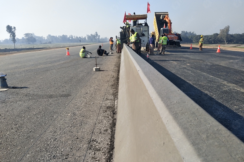 HAMAC Slipform Paver Exported for Mauritius Ring Road Construction photo